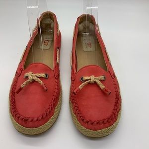 UGG.chivon moccasin(like new) women’s size 6